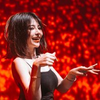 dj音樂中全是美女