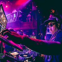 千紙鶴慢搖DJ-夜市地?cái)?.9元小商品促銷BGM