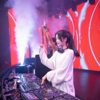 美女DJ舞曲串燒，精彩紛呈的串燒盛宴